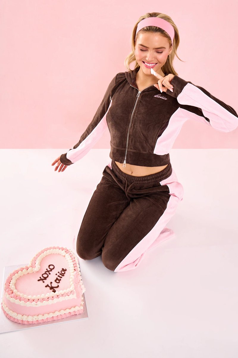 Kaiia Kaiia Fitted Velour Zip Through Hoodie Bitter Chocolate & Pink - 3