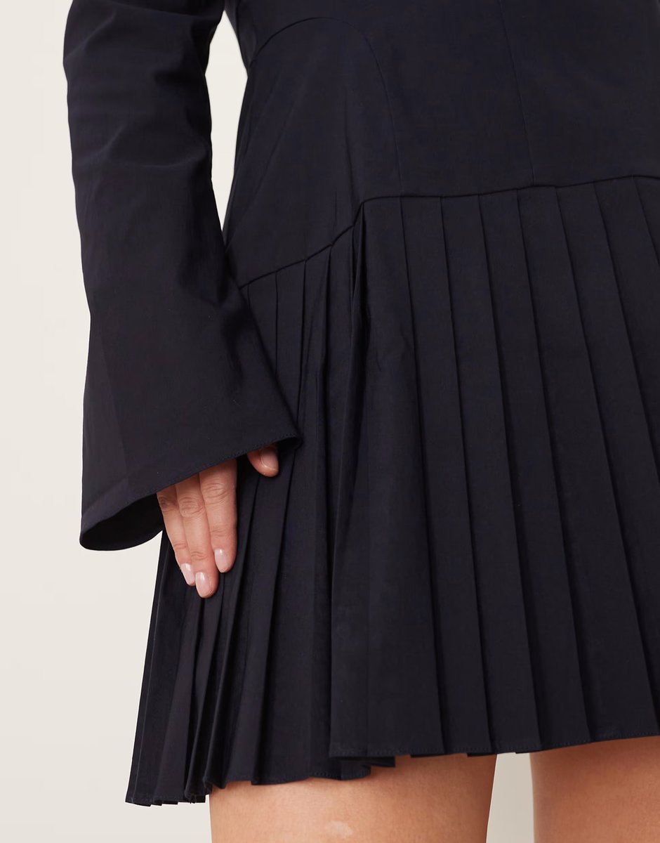 ASOS ASOS DESIGN Curve long sleeve pleated skirt mini dress in navy - 4