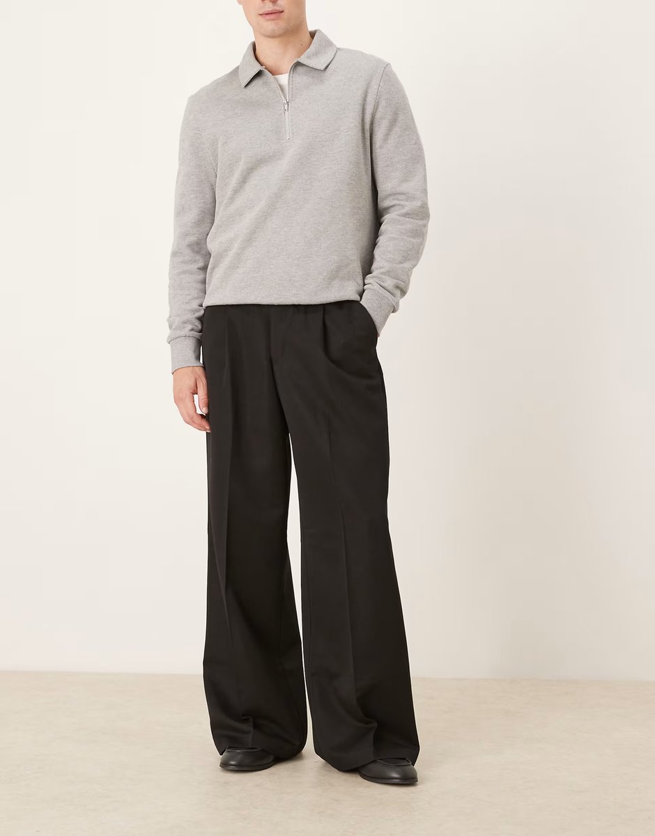 ASOS ASOS DESIGN smart pleated loose leg trousers in black - 2