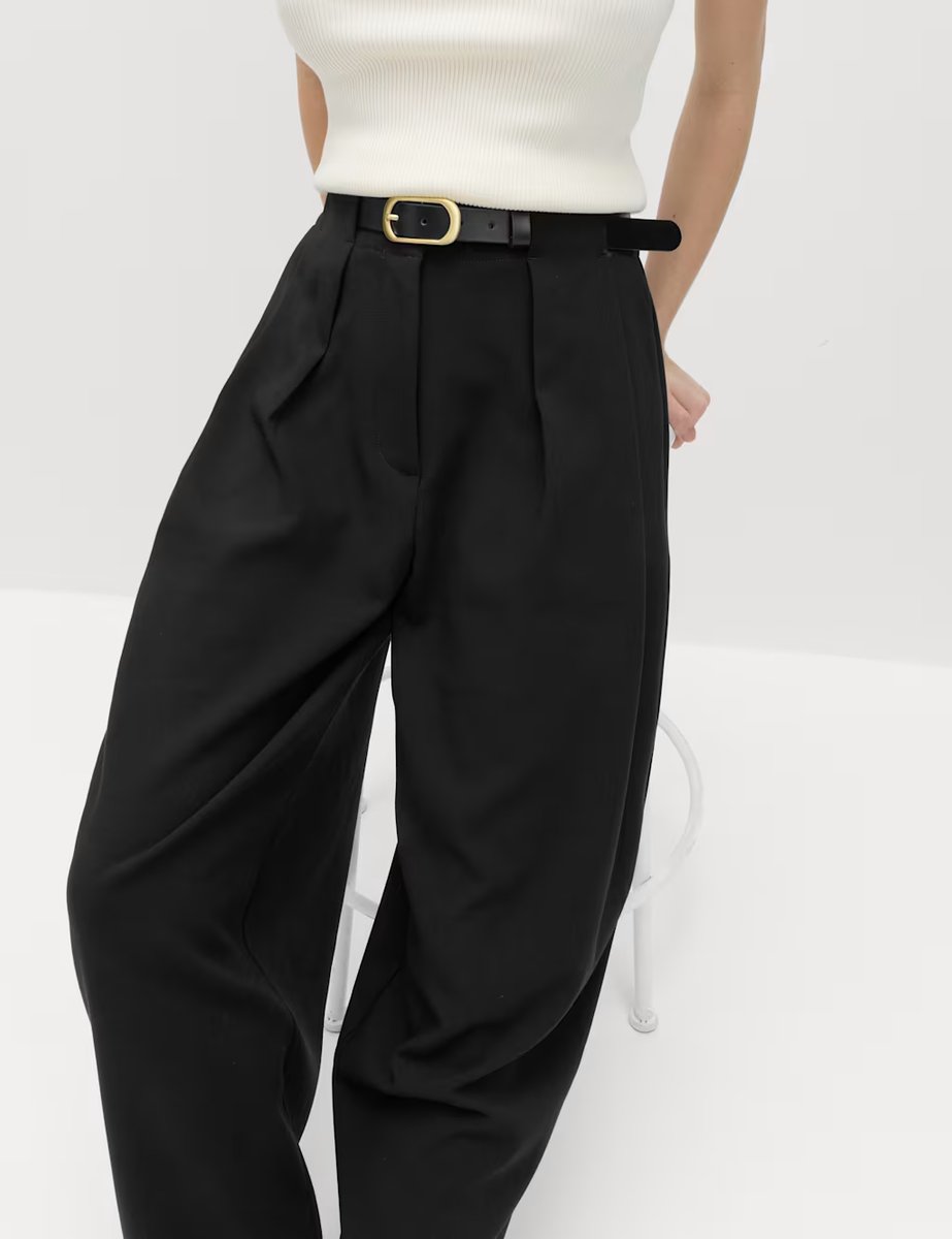 Marks & Spencer M&S Horseshoe Pleat Front Tapered Trousers Black - 4