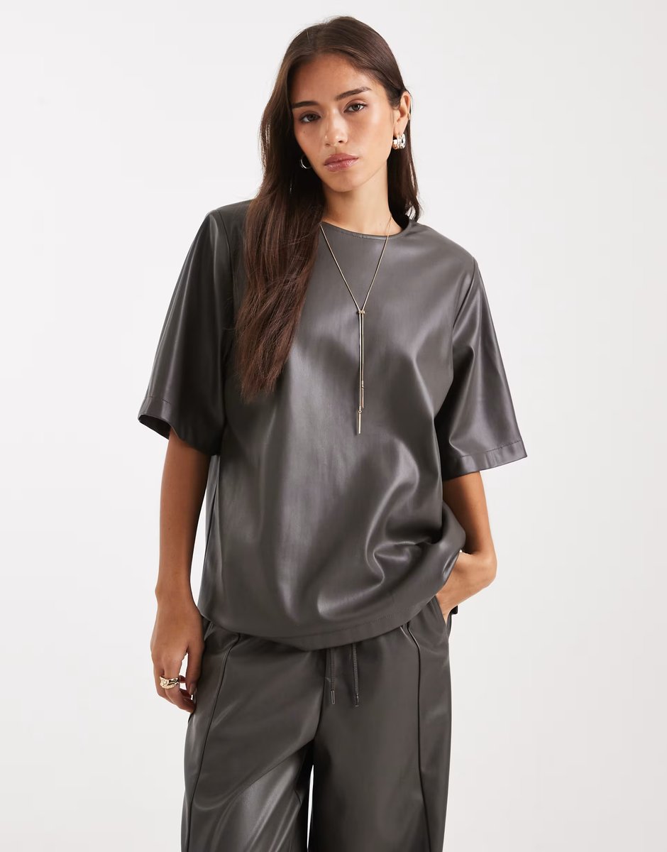 ASOS ASOS DESIGN faux leather oversized top & barrel leg pull on trousers co-ord in grey - 2