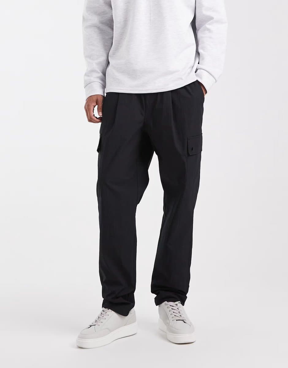 ASOS ASOS DESIGN tapered cargo trousers in black