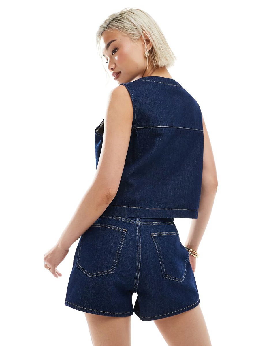ASOS ASOS DESIGN denim short with patch pocket flaps co-ord in mid blue - 3