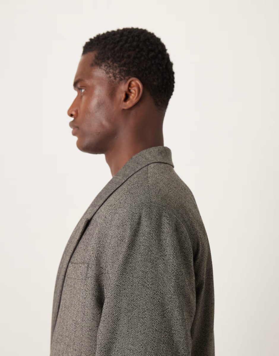 ASOS ASOS DESIGN extreme oversized suit jacket in grey herringbone - 4