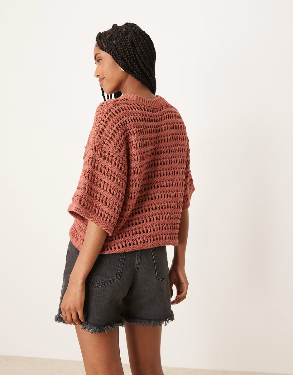 ASOS ASOS DESIGN relaxed short sleeve t-shirt in mock crochet stitch in rust - 4