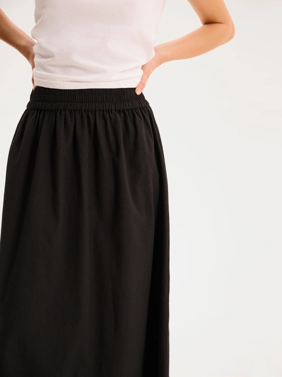 OMNES Jolie Skirt in Black - 4