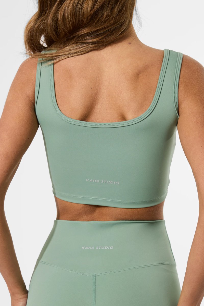 Kaiia Kaiia Sculpt Square Neck Crop Top Green Tea - 2