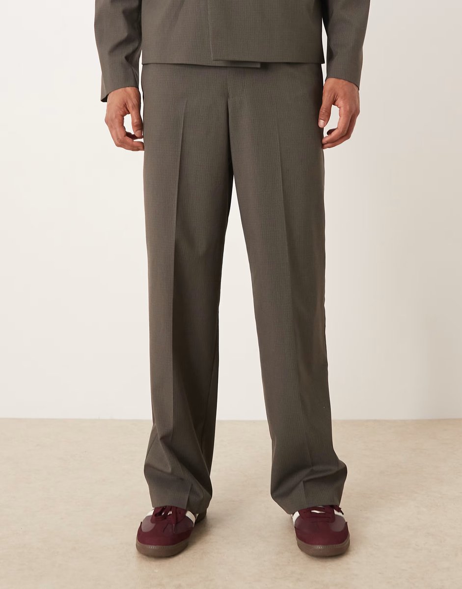 ASOS ASOS DESIGN wide suit trouser in light brown - 2