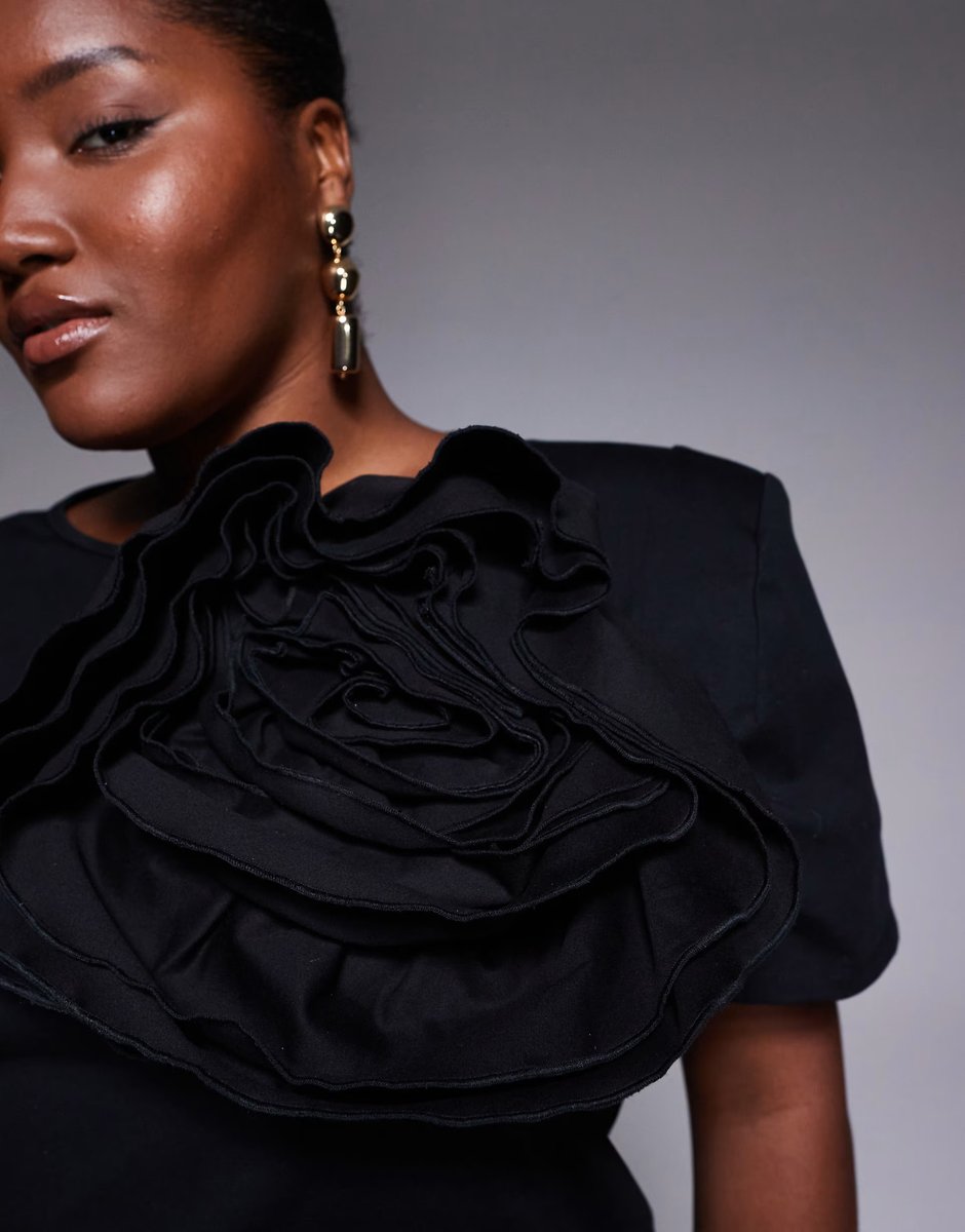 ASOS ASOS LUXE Curve premium corsage t-shirt in black - 3