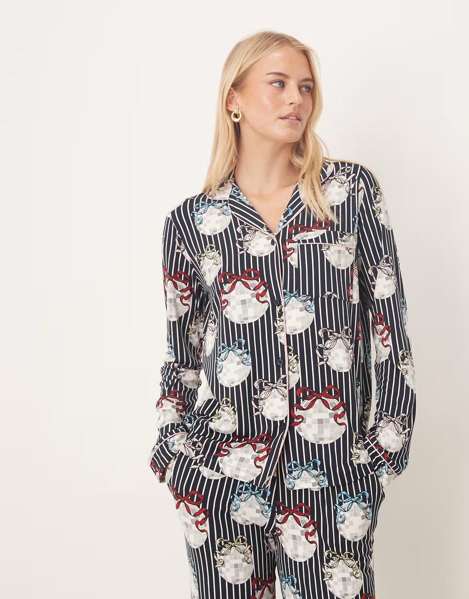 ASOS Chelsea Peers Tall poly long sleeve revere pyjama set in Christmas disco ball print - 4