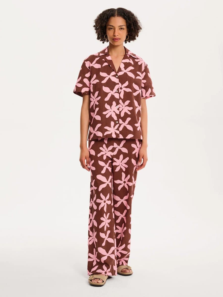 OMNES Oaklyn Shirt in Pink and Chocolate Floral Print