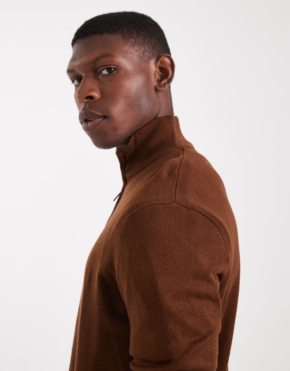 ASOS Threadbare 1/4 zip jumper in brown - 4