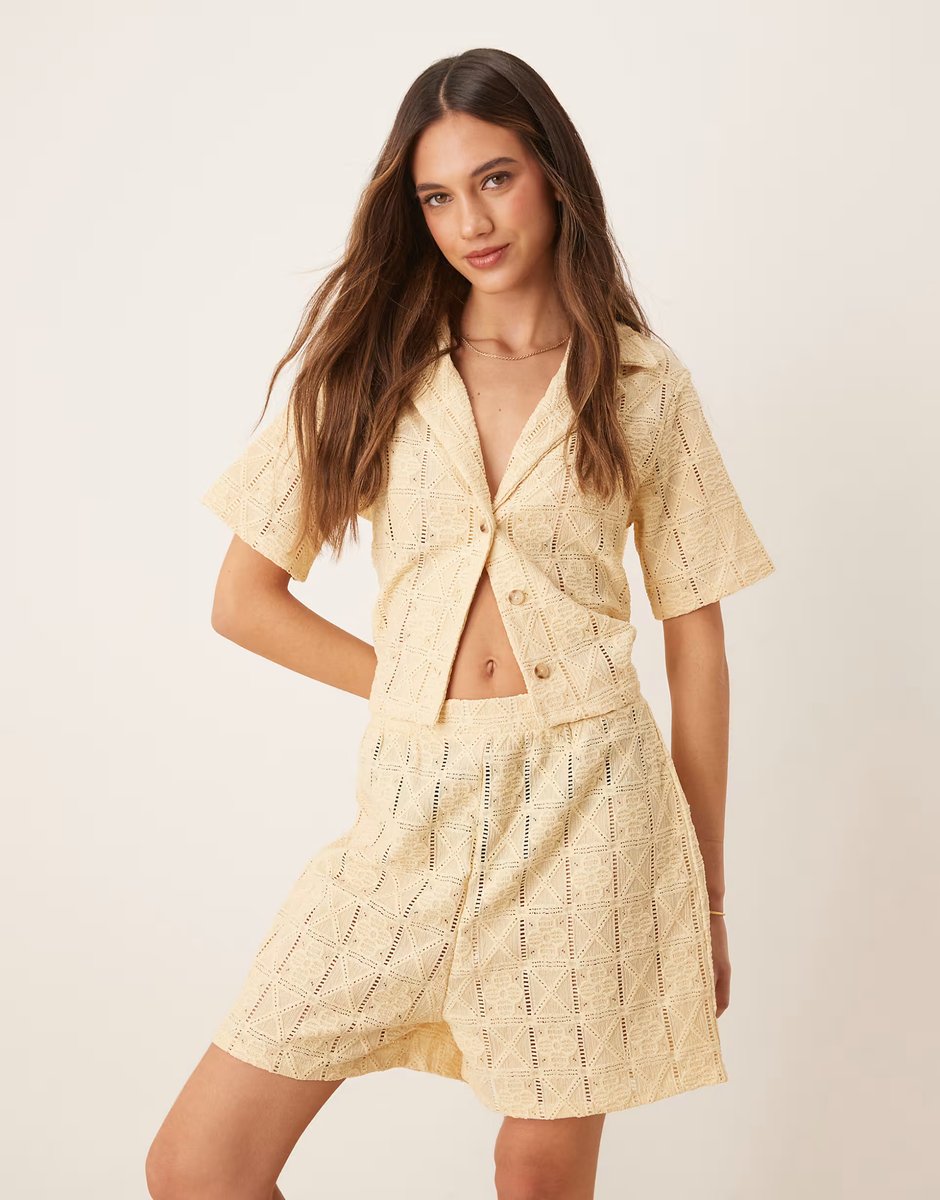 ASOS ASOS DESIGN co-ord semi sheer crochet boxy fit shorts in buttermilk - 3