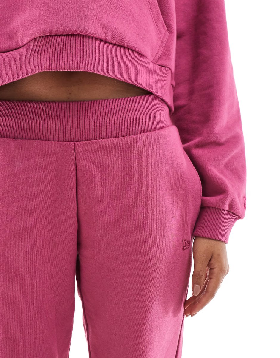 ASOS New Era NY Yankees embellished logo jogger co-ord in pink - 3