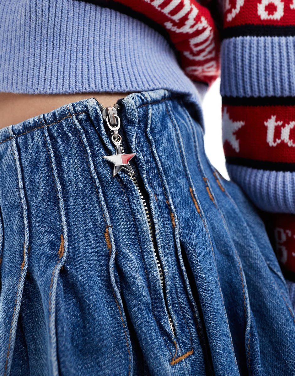 ASOS Tommy Jeans tommy girl pleated denim mini skirt in dark wash - 2