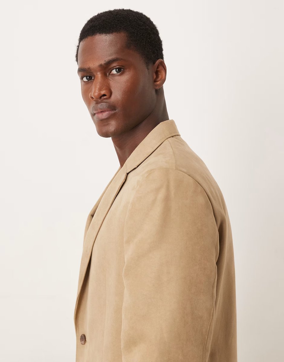 ASOS ASOS DESIGN regular blazer in camel faux suede - 4