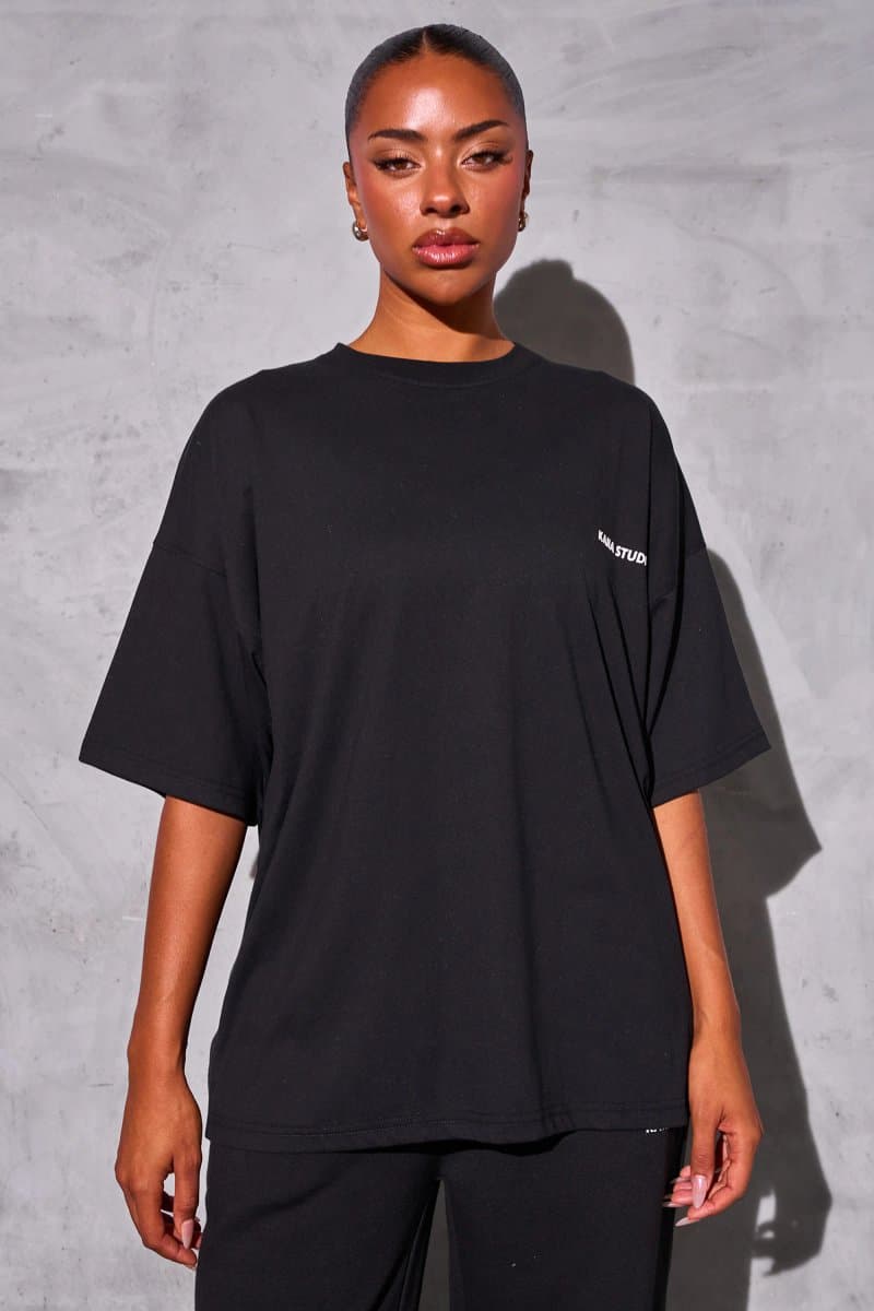 Kaiia Kaiia Studio Logo Oversized Tee in Black
