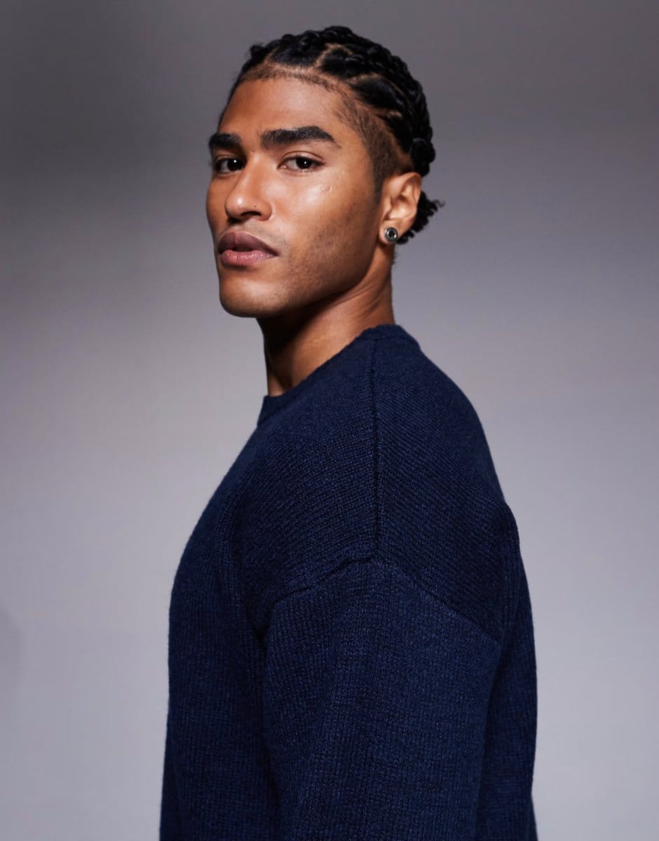 ASOS ASOS DESIGN relaxed knitted crew neck jumper in navy - 4