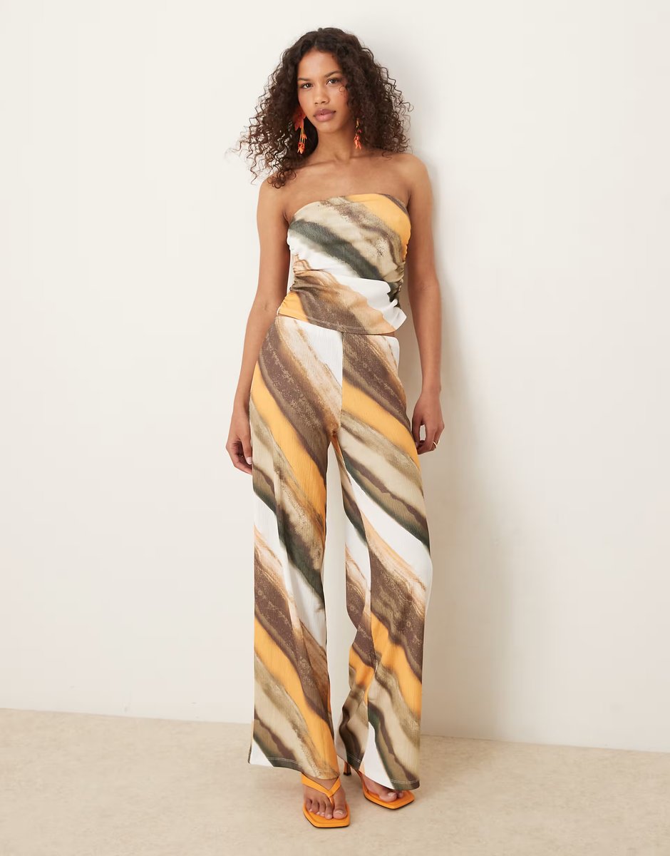 ASOS ASOS DESIGN co-ord fitted ruched bandeau in abstract print - 3