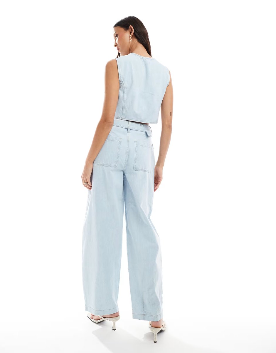 ASOS ASOS DESIGN high waisted barrel jean in light wash co-ord - 2