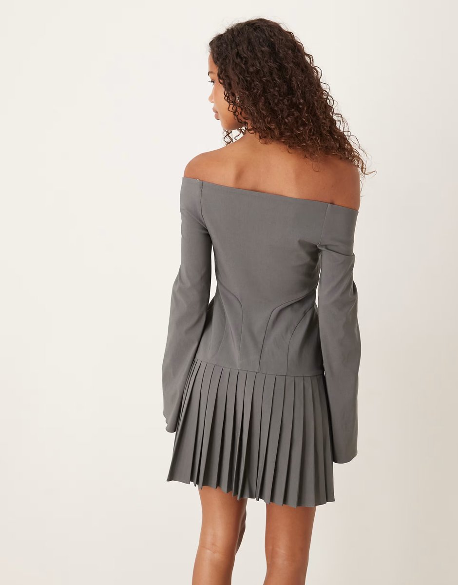 ASOS ASOS DESIGN long sleeve pleated skirt mini dress in slate grey - 4