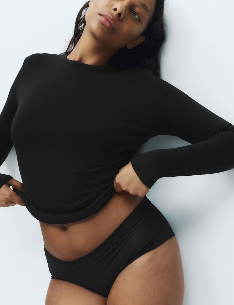 Marks & Spencer M&S Heatgen™ Medium Thermal Crew Neck Top Black