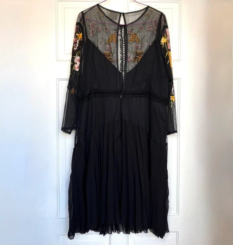 ASOS ASOS embroidered dress pleated dress size uk 20 new with tags
