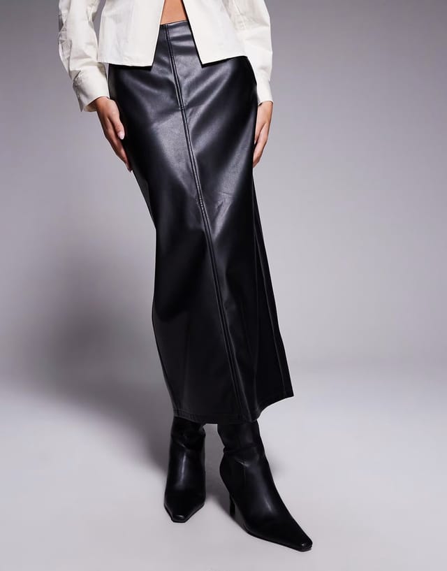 ASOS ASOS DESIGN faux leather seam detail maxi skirt in black - 2