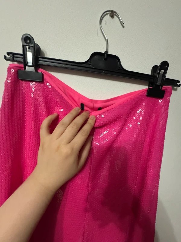 ASOS Design wide leg flowy column trousers sequins hot barbie pink embellishment sparkly - 4