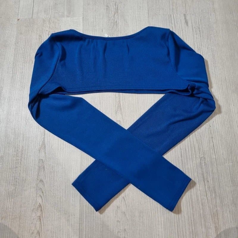 Morrisday BNWT Morrisday Blue Long Sleeve Top Cropped Over Top