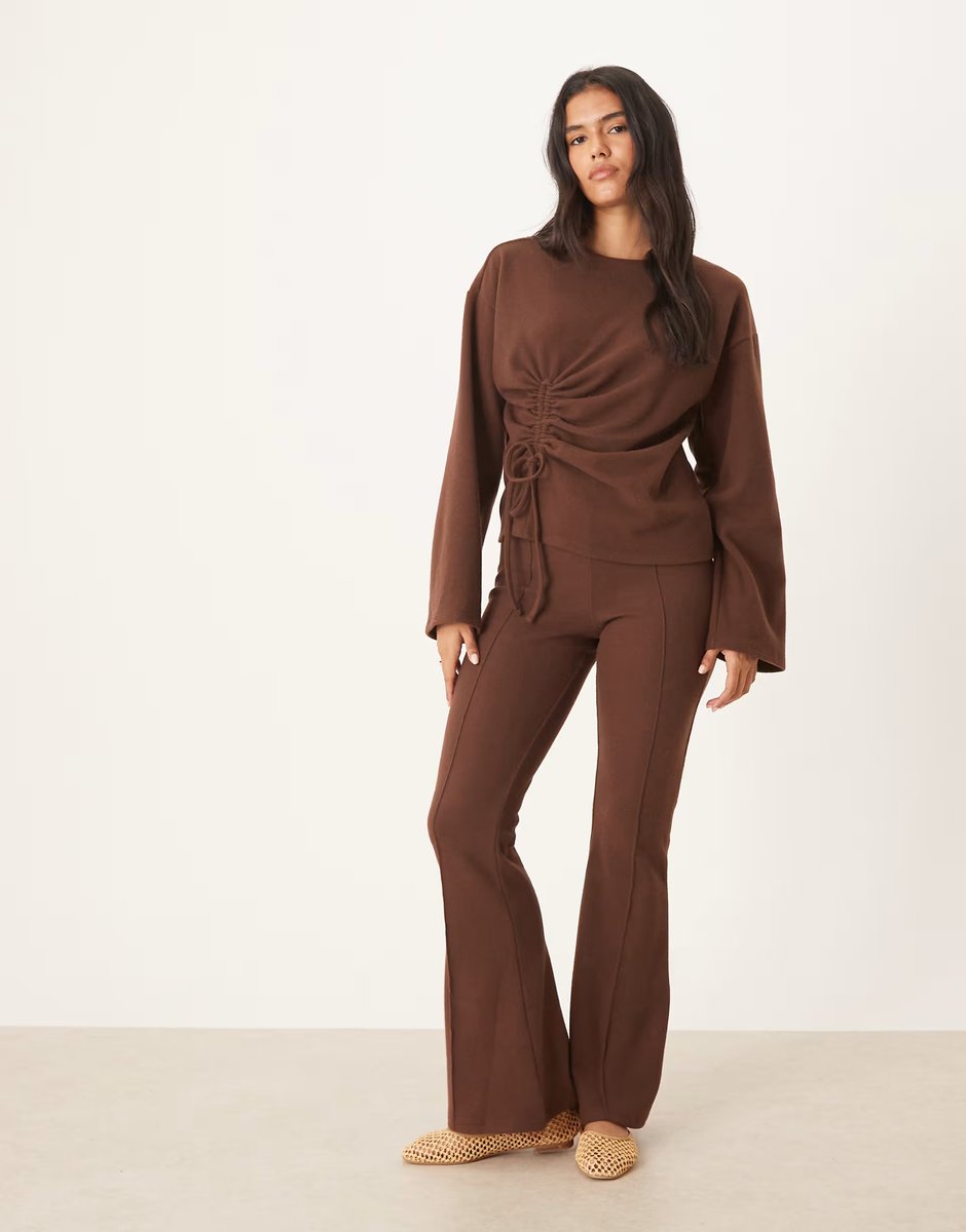 ASOS ASOS DESIGN Supersoft ruched detail long sleeve top co-ord in chocolate - 3