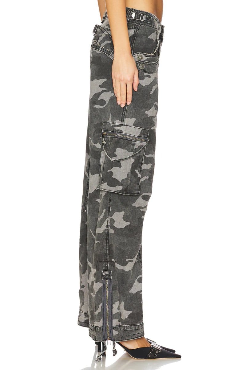 revolve Trooper Cargo - 4