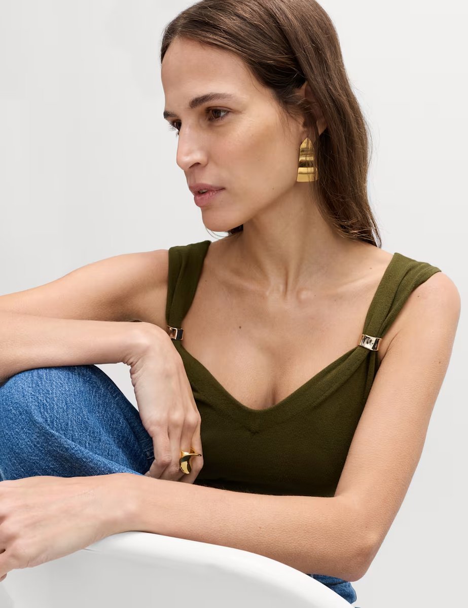 Marks & Spencer M&S Hardware Detail Slim Fit Cropped Knitted Vest Dark Khaki - 3