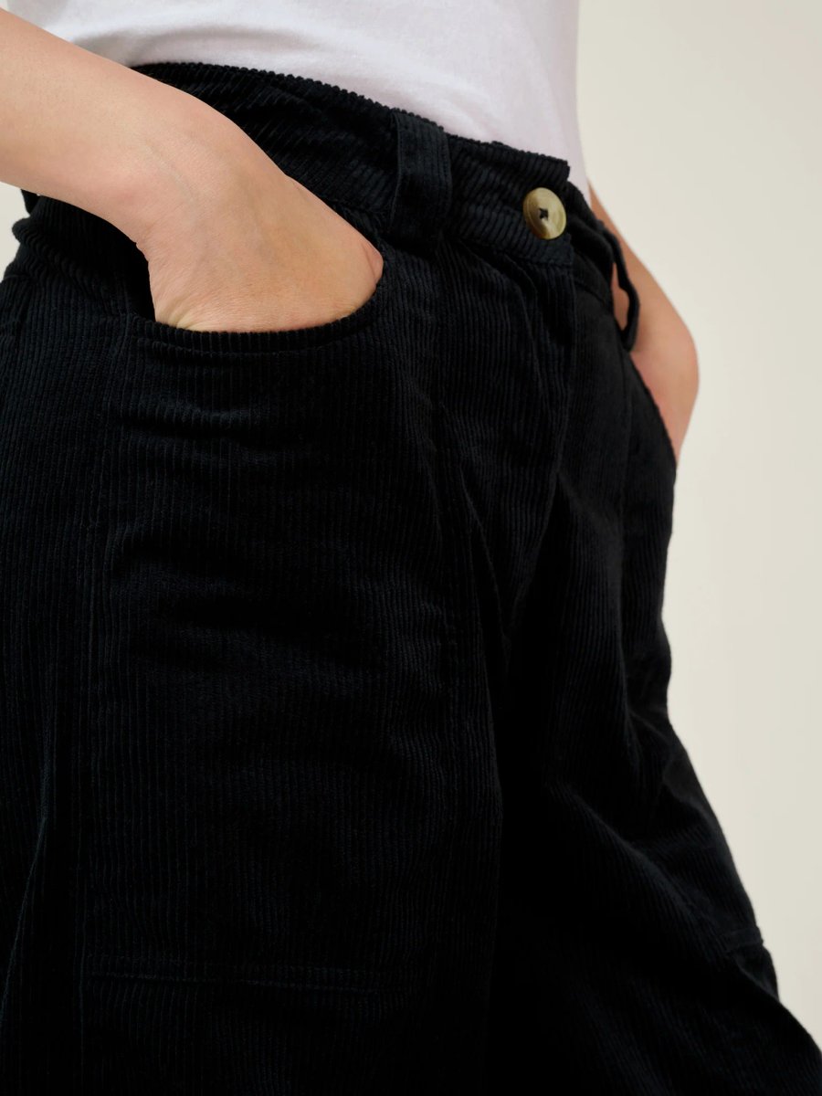 OMNES Kai Cord Trouser in Black - 3