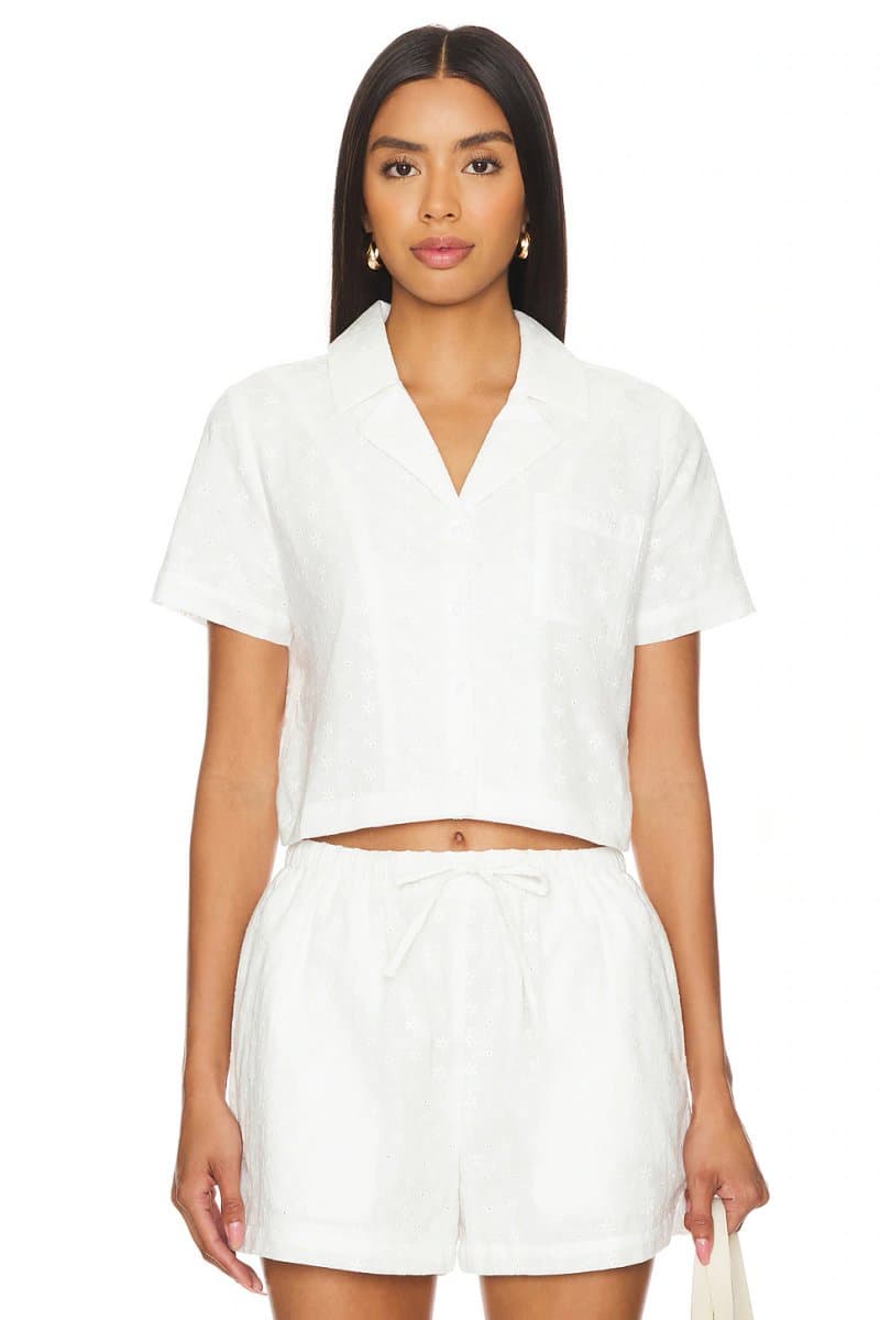 revolve Revolve Floral Print Short-Sleeve Shirt in White