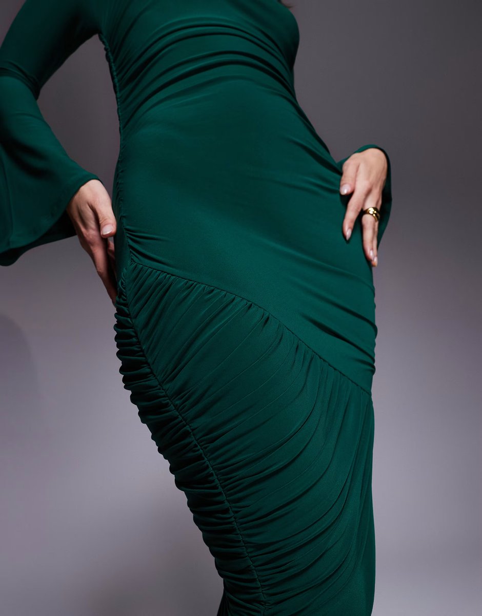 ASOS ASOS DESIGN sculpting gauged panelled maxi dress with long sleeves in green - 4