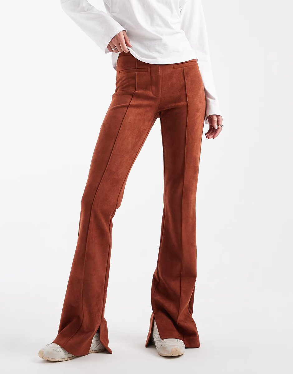 ASOS ASOS DESIGN Tall suedette patch pocket flare trousers in brown - 4