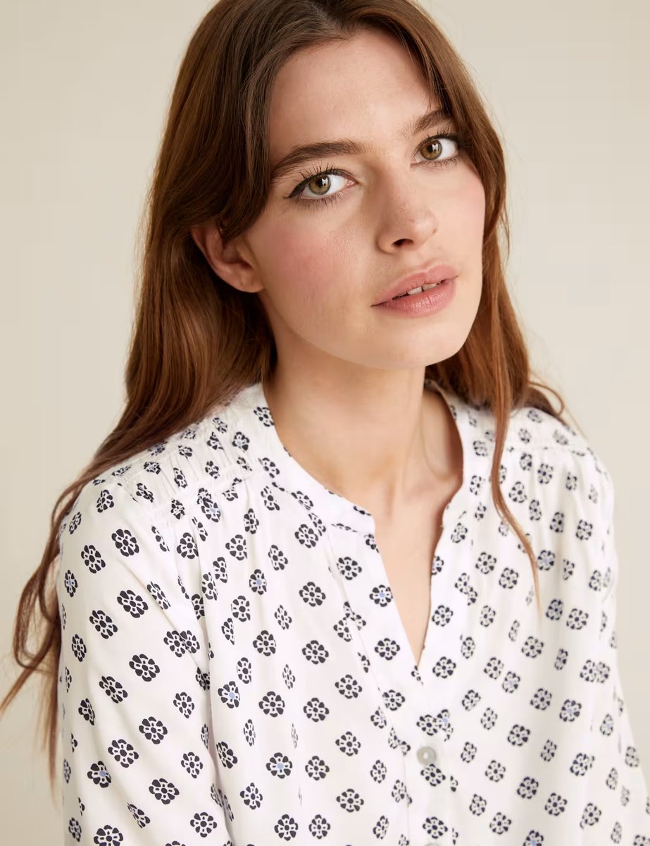 Marks & Spencer M&S Geometric V-Neck Long Sleeve Blouse White Mix - 4