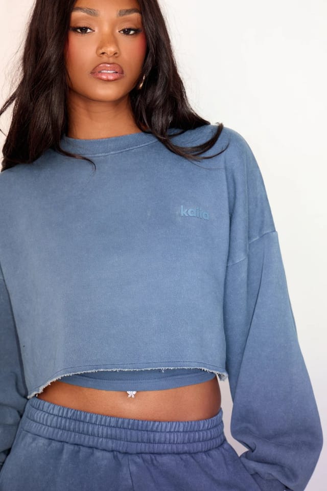 Kaiia Kaiia Cropped Raw Hem Sweatshirt Washed Petrol - 2