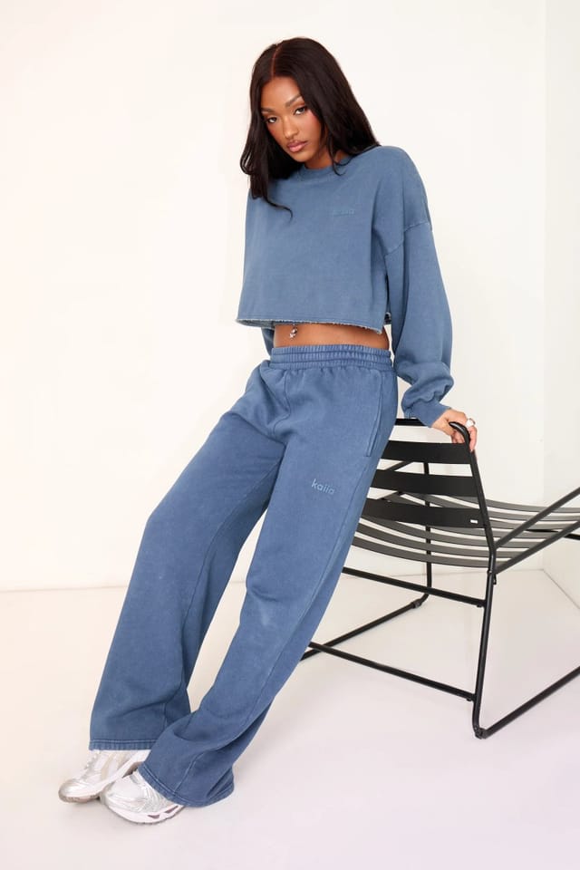 Kaiia Kaiia Cropped Raw Hem Sweatshirt Washed Petrol - 3