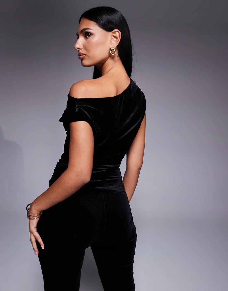 ASOS New Look co-ord velvet fallen shoulder top in black - 4