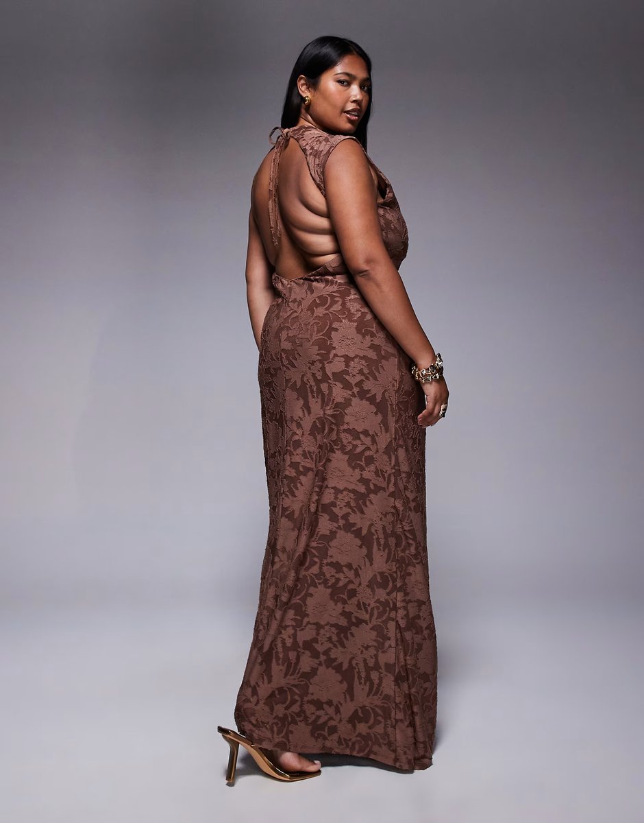 ASOS ASOS DESIGN Curve sleeveless high neck devore maxi dress with ruched skirt detail in chocolate - 2