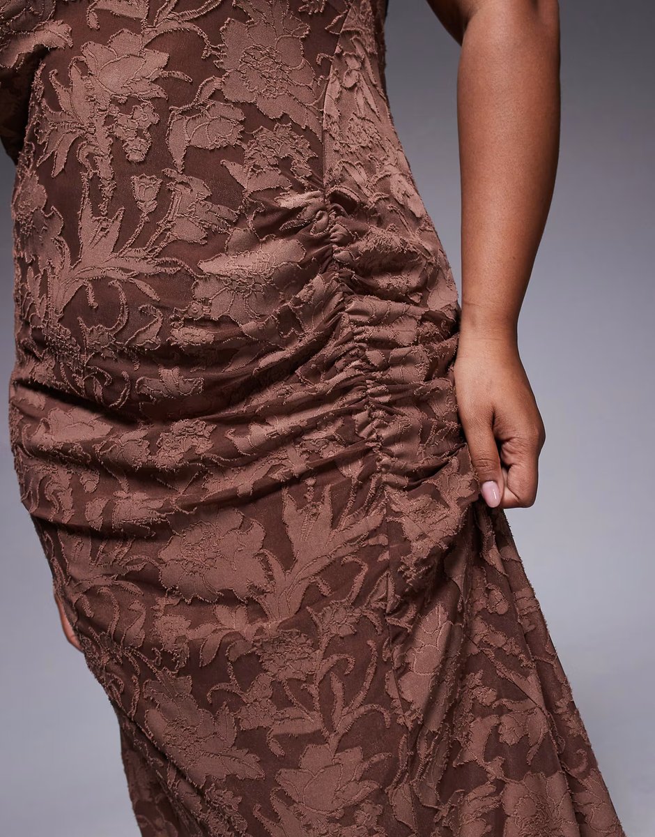 ASOS ASOS DESIGN Curve sleeveless high neck devore maxi dress with ruched skirt detail in chocolate - 4
