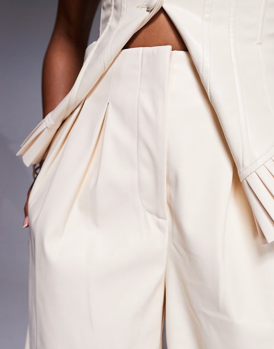 ASOS ASOS LUXE co-ord PU wide leg pleated trouser in cream - 4