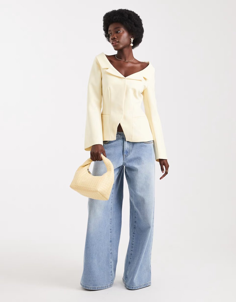 ASOS ASOS DESIGN tailored off shoulder blazer in buttermilk - 3