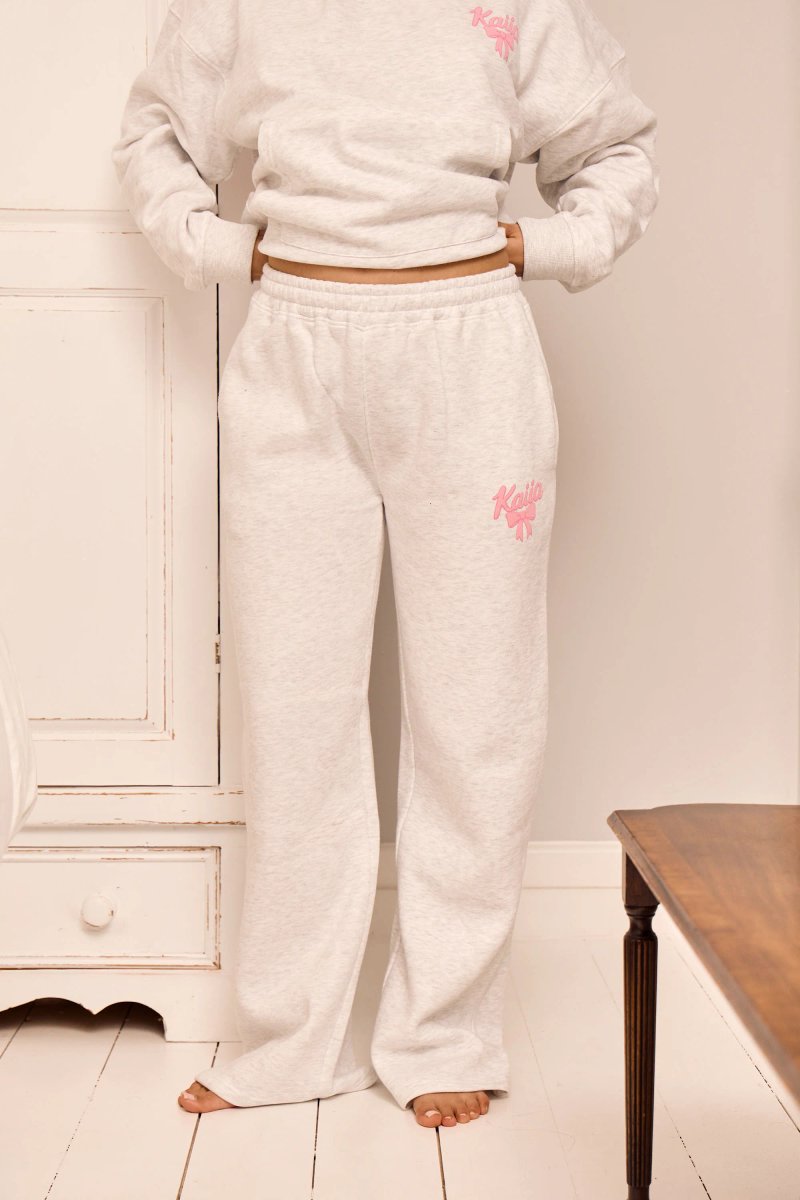 Kaiia Kaiia Bow Graphic Wide Leg Joggers Light Grey Marl & Pink - 3