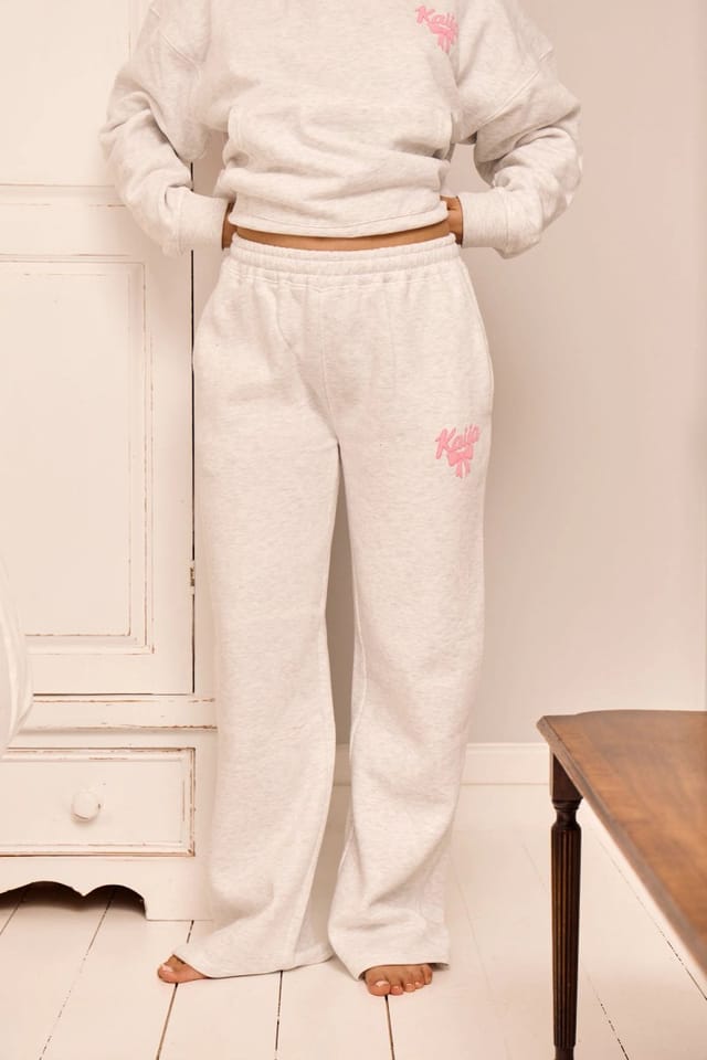 Kaiia Kaiia Bow Graphic Wide Leg Joggers Light Grey Marl & Pink - 3