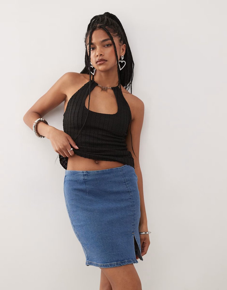ASOS Noisy May denim mini skirt with slit in in mid blue - 4