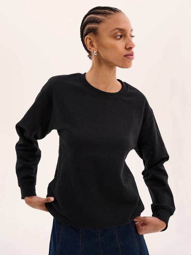 OMNES Billie Sweatshirt in Black - 3