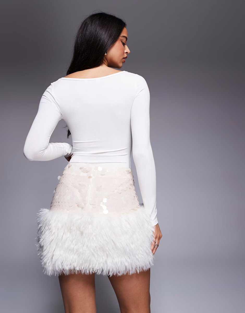 ASOS ASOS DESIGN sequin and fur mix mini skirt in cream - 4